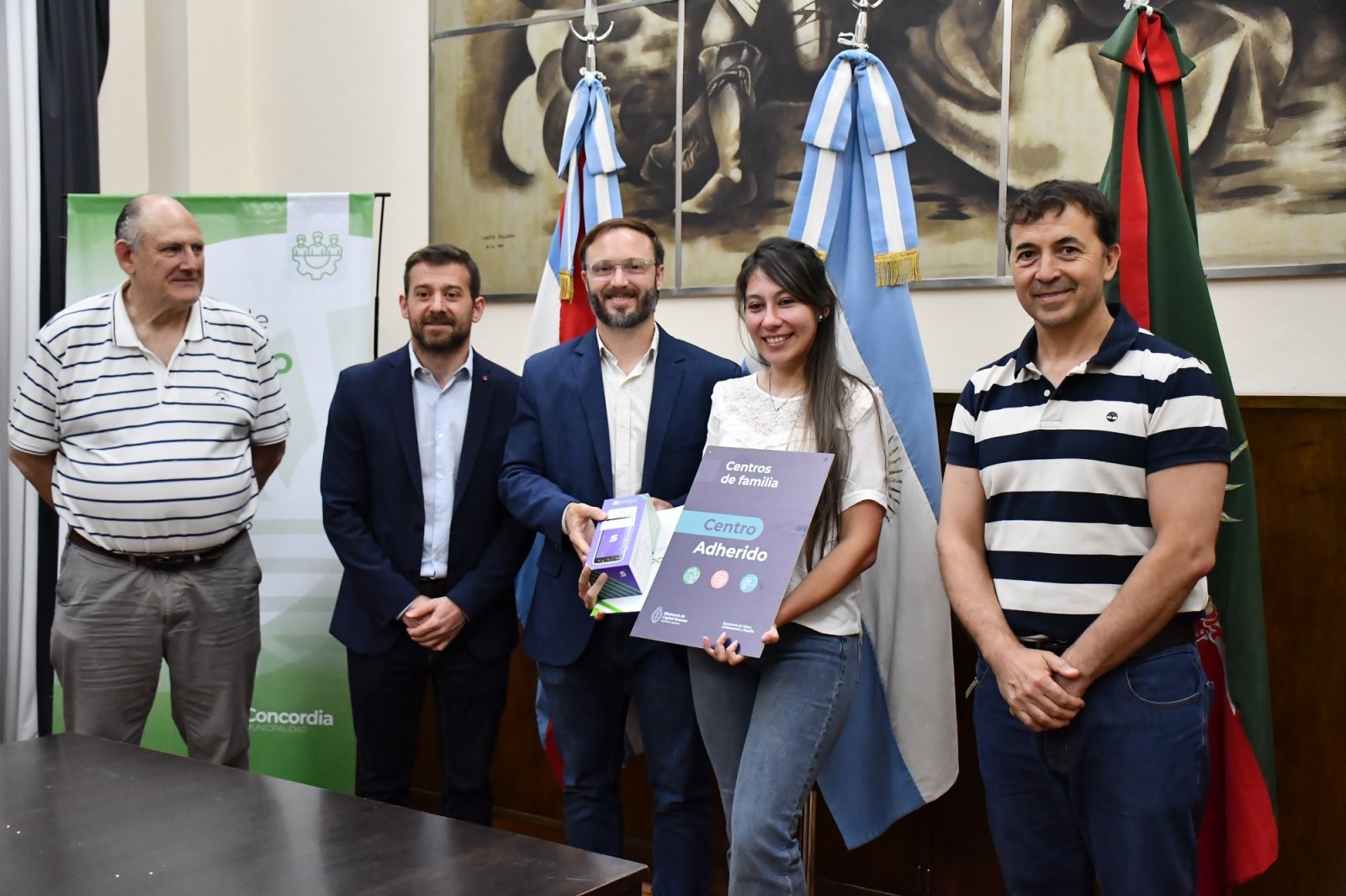 LA MUNICIPALIDAD Y EL MINISTERIO DE CAPITAL HUMANO CONSOLIDAN LAS POLÍTICAS SOCIALES A TRAVÉS DEL PROGRAM A “CENTROS DE FAMILIA”