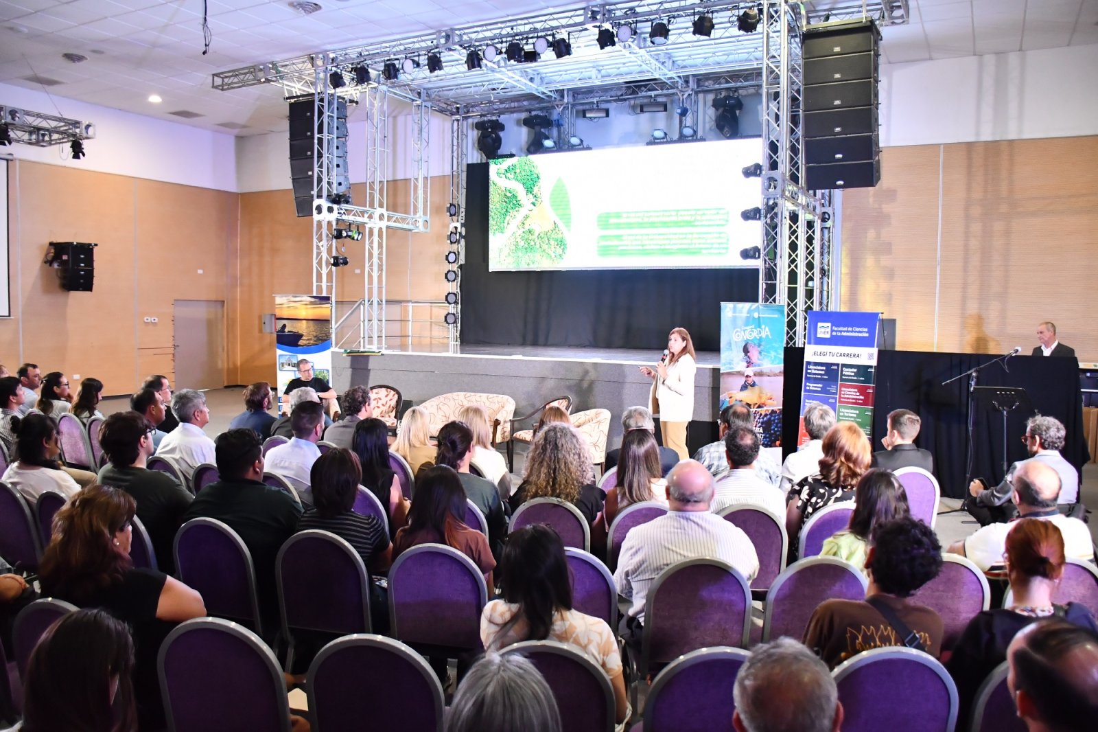 LAS JORNADAS DE TURISMO REAFIRMARON EL COMPROMISO DE CONCORDIA CON EL DESARROLLO DEL SECTOR