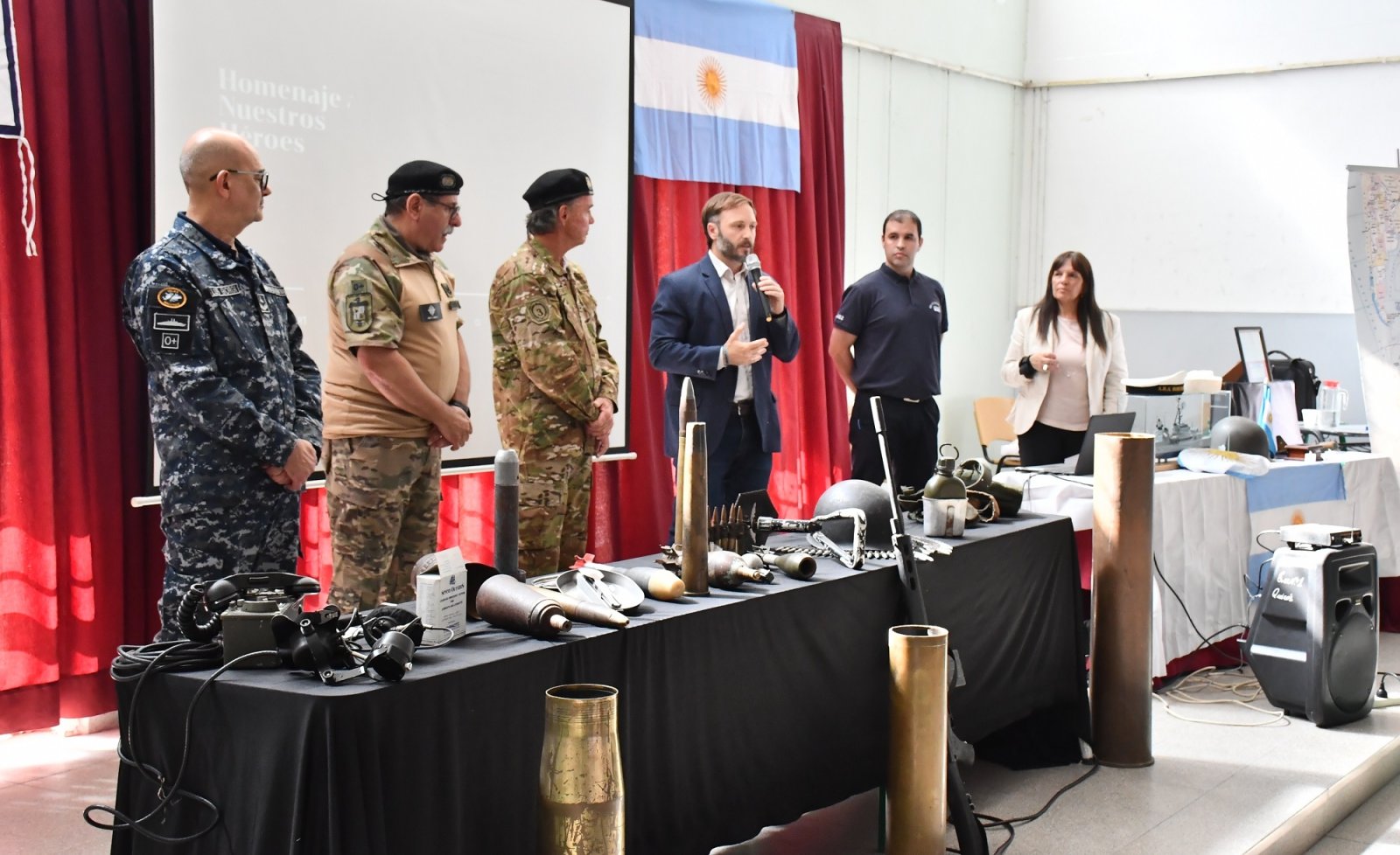 “MALVINAS, EDUCACIÓN Y VALORES”: HISTORIA Y RECONOCIMIENTO A QUIENES DEFENDIERON LA SOBERANÍA NACIONA L