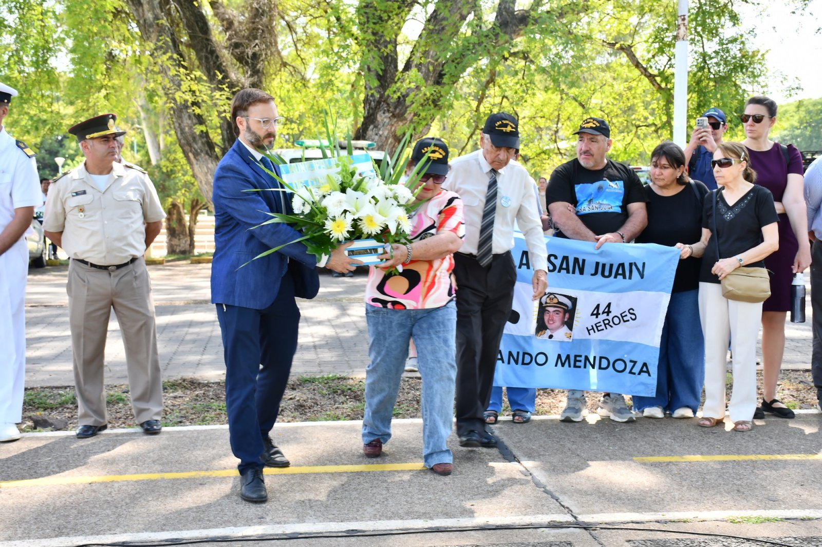 EMOTIVO ACTO EN HOMENAJE A FERNANDO MENDOZA
