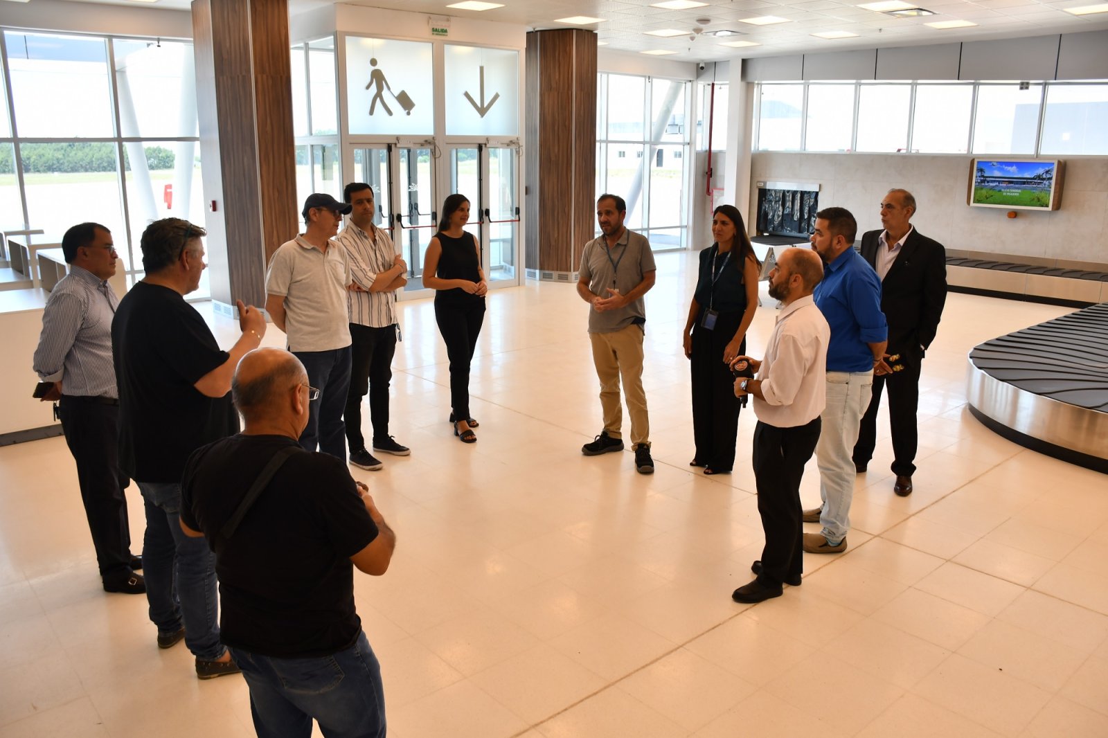 MEDIOS DE COMUNICACIÓN RECORRIERON EL AEROPUERTO DE CONCORDIA