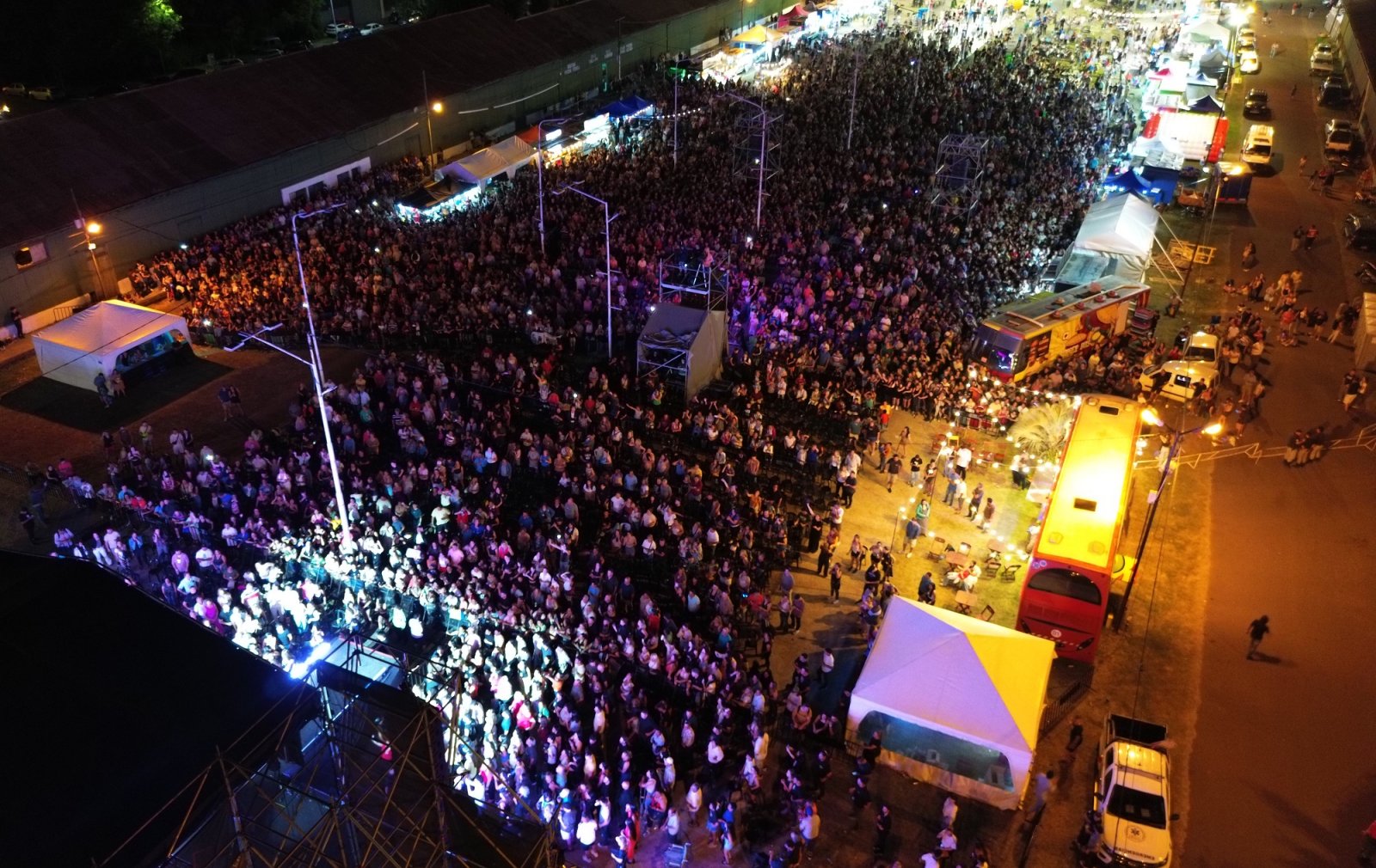 MULTITUDINARIO CIERRE DE LA FIESTA NACIONAL DE LA CITRICULTURA
