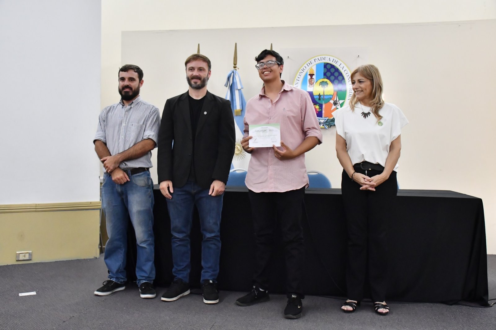 CON LA ENTREGA DE CERTIFICADOS FINALIZÓ EL AÑO DE LOS TALLERES DE FORMACIÓN LABORAL
