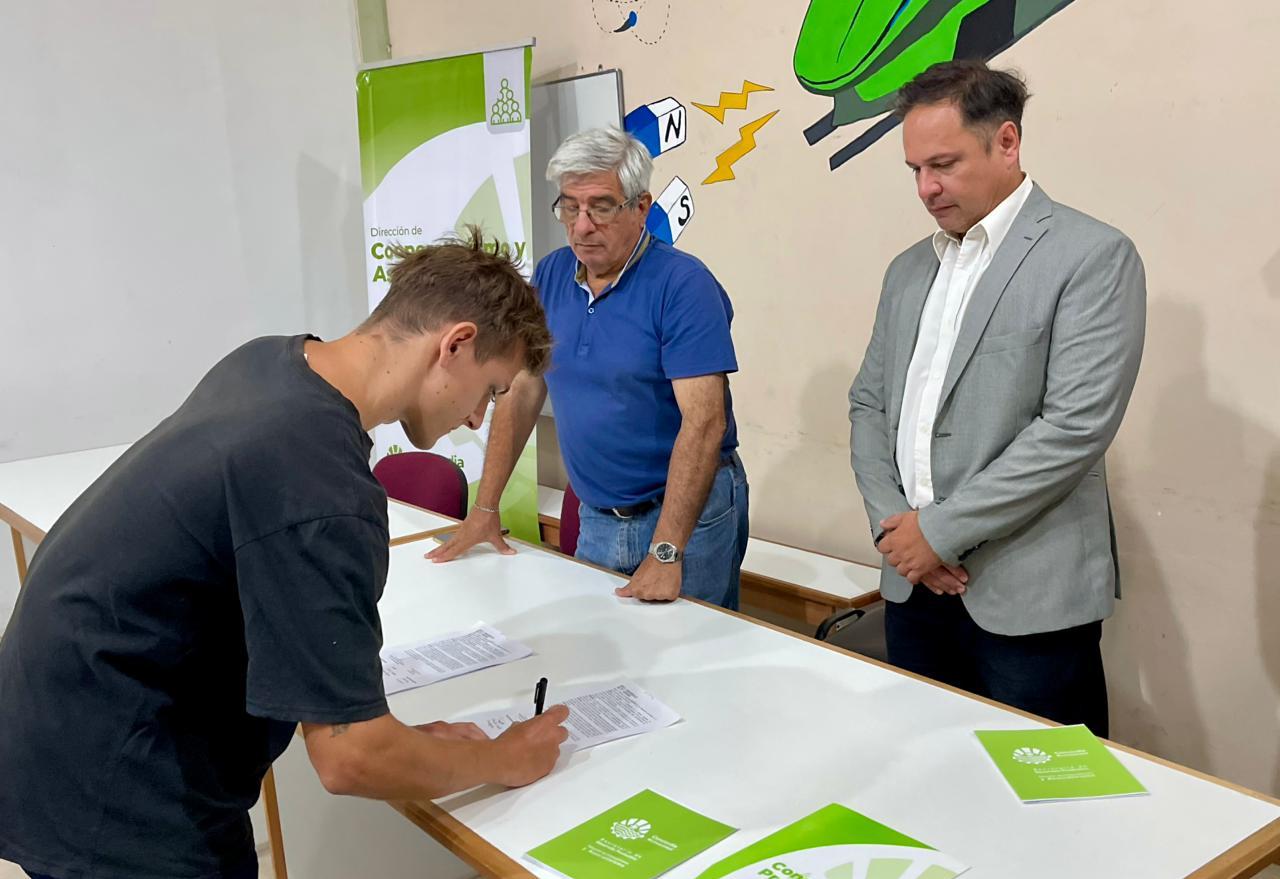 LA MUNICIPALIDAD ENTREGÓ MICROCRÉDITOS A EMPRENDEDORES DE LA ECONOMÍA SOCIAL
