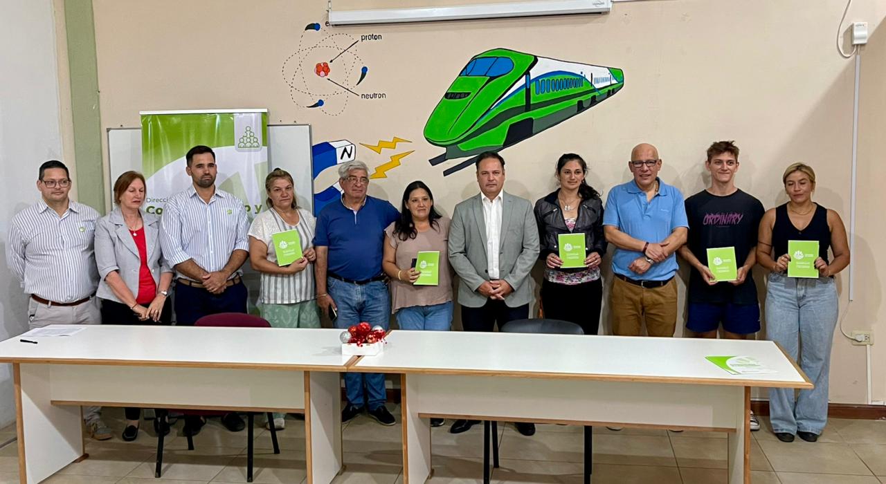 LA MUNICIPALIDAD ENTREGÓ MICROCRÉDITOS A EMPRENDEDORES DE LA ECONOMÍA SOCIAL