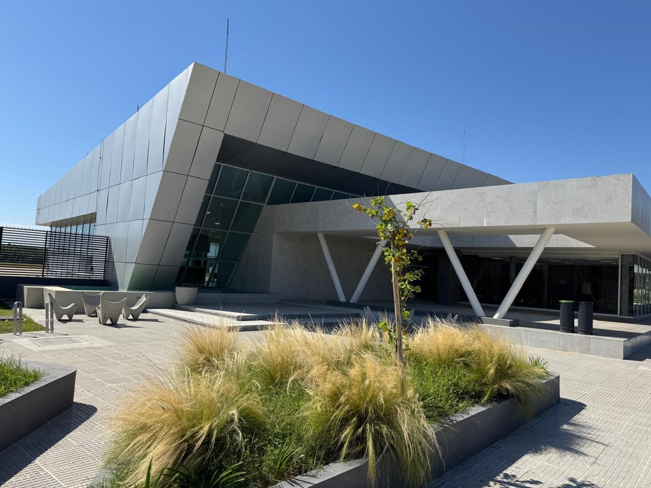 EL AEROPUERTO DE CONCORDIA AVANZA EN LA APERTURA DEL ESPACIO GASTRONÓMICO