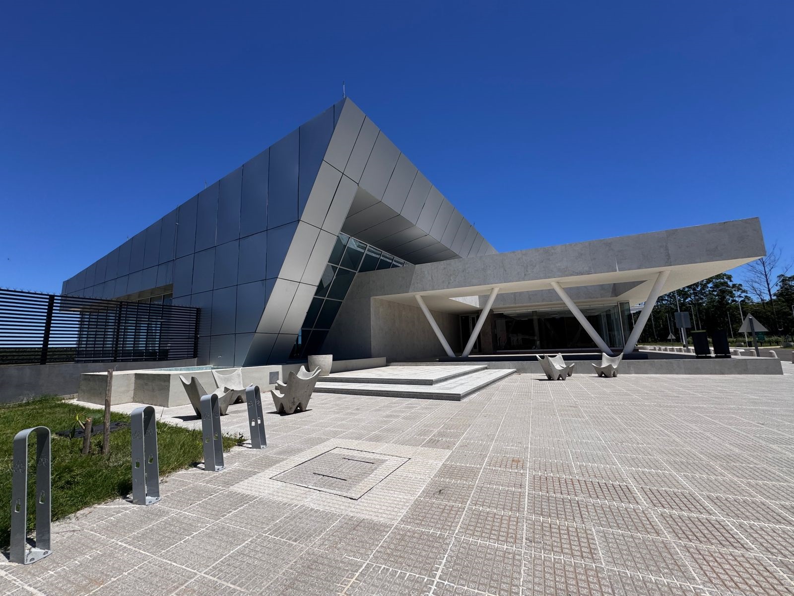 CONVOCATORIA A INTERESADOS EN ESPACIO GASTRONÓMICO AEROPUERTO DE CONCORDIA “J.J. PIERRESTEGUI”