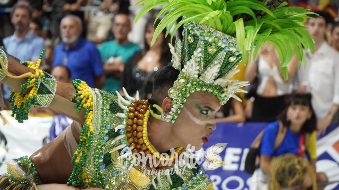 CONCORDIA VIVIÓ UNA GRAN SEGUNDA NOCHE DE CARNAVAL