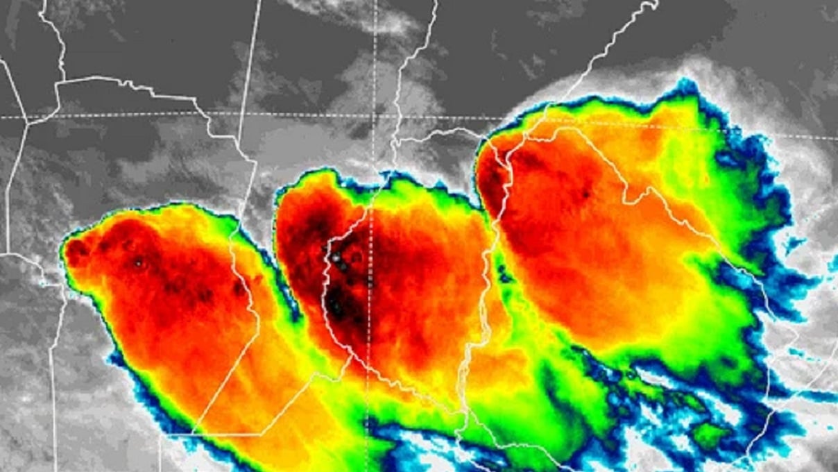 Feroz temporal en Entre Ríos: hasta cuándo rige el alerta por tormentas y lluvias