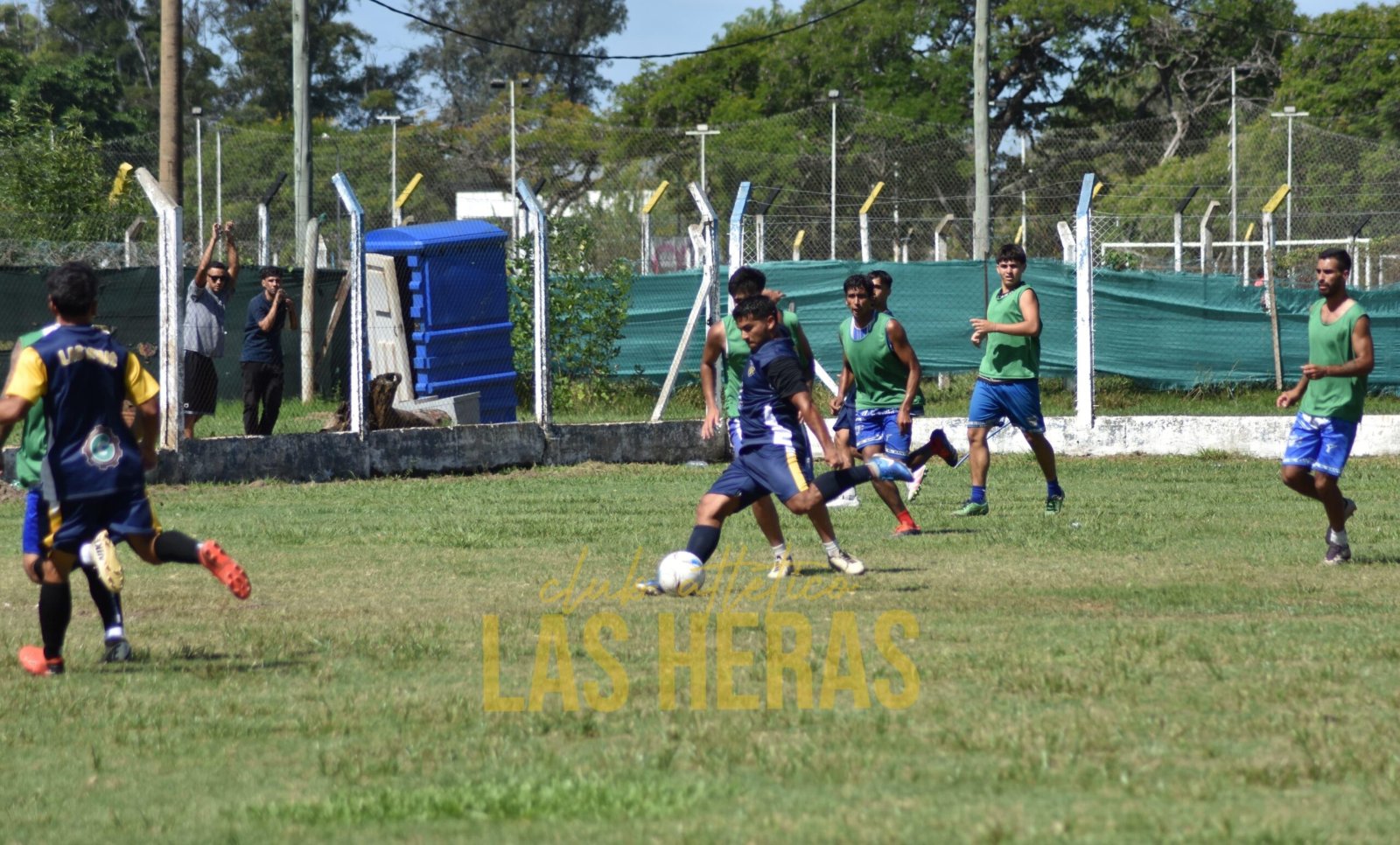 LAS HERAS DEBUTÓ CON PRIMERA Y RESERVA EN PARTIDOS AMISTOSOS