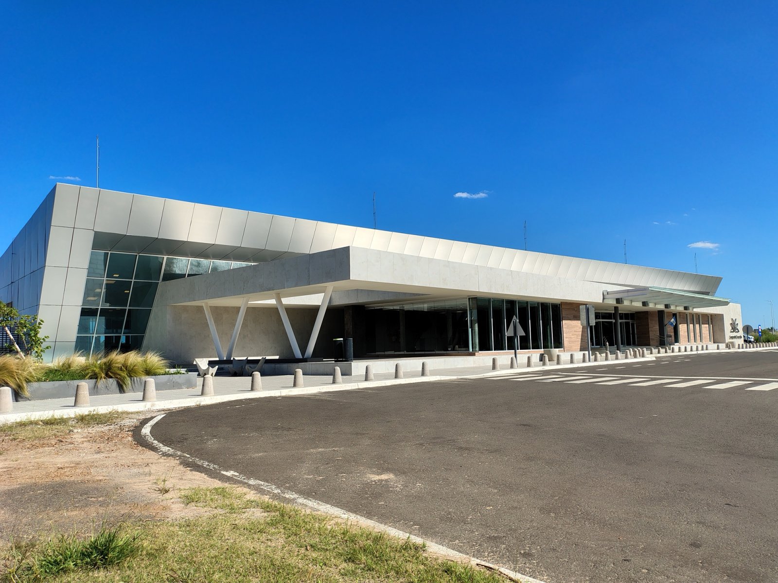 Proponen la eliminación del InVyTAM y el Ente del Aeropuerto de Concordia
