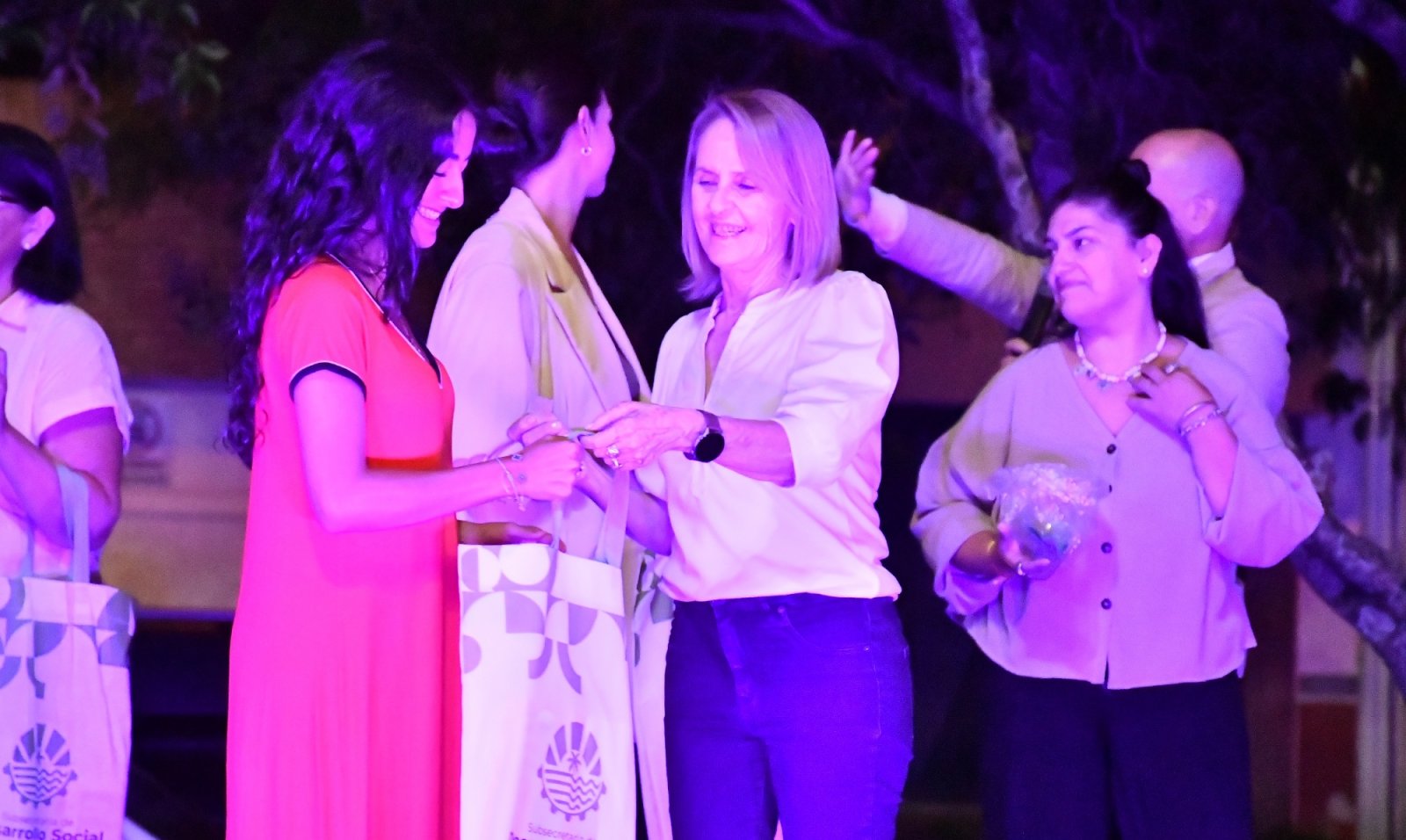 RECONOCIMIENTO A LAS MUJERES QUE HACEN HISTORIA EN CONCORDIA