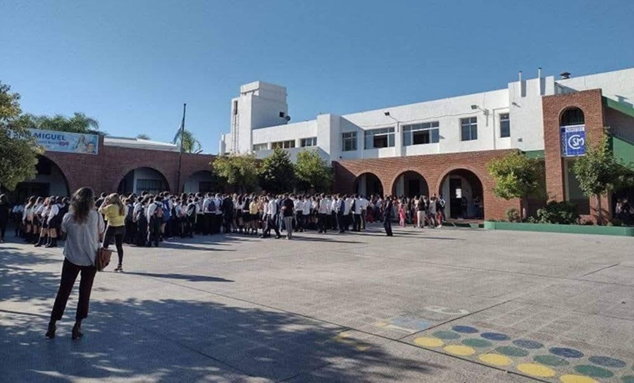 Tensión en Entre Ríos: un alumno llevó un arma de fuego a la escuela