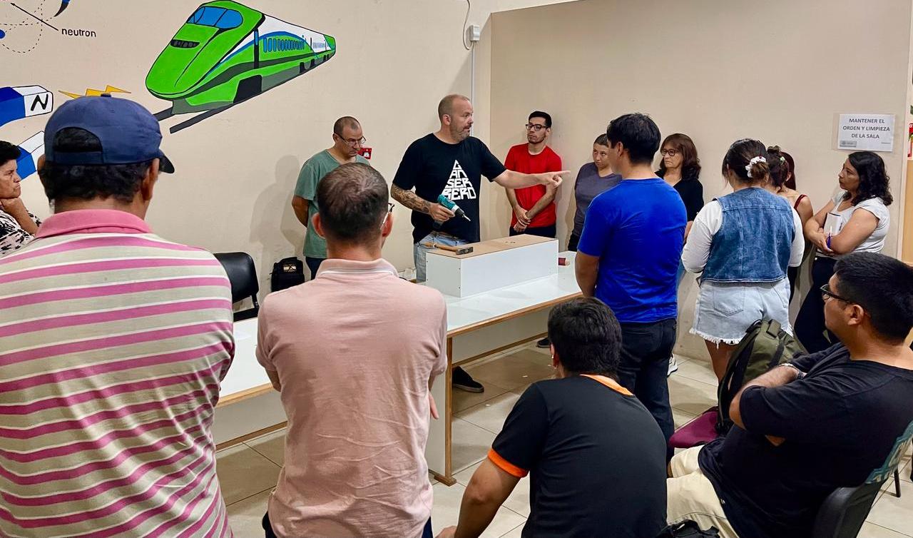 FINALIZÓ UNA NUEVA INSTANCIA DE CAPACITACIÓN SOBRE DISEÑO Y ARMADO DE MUEBLES