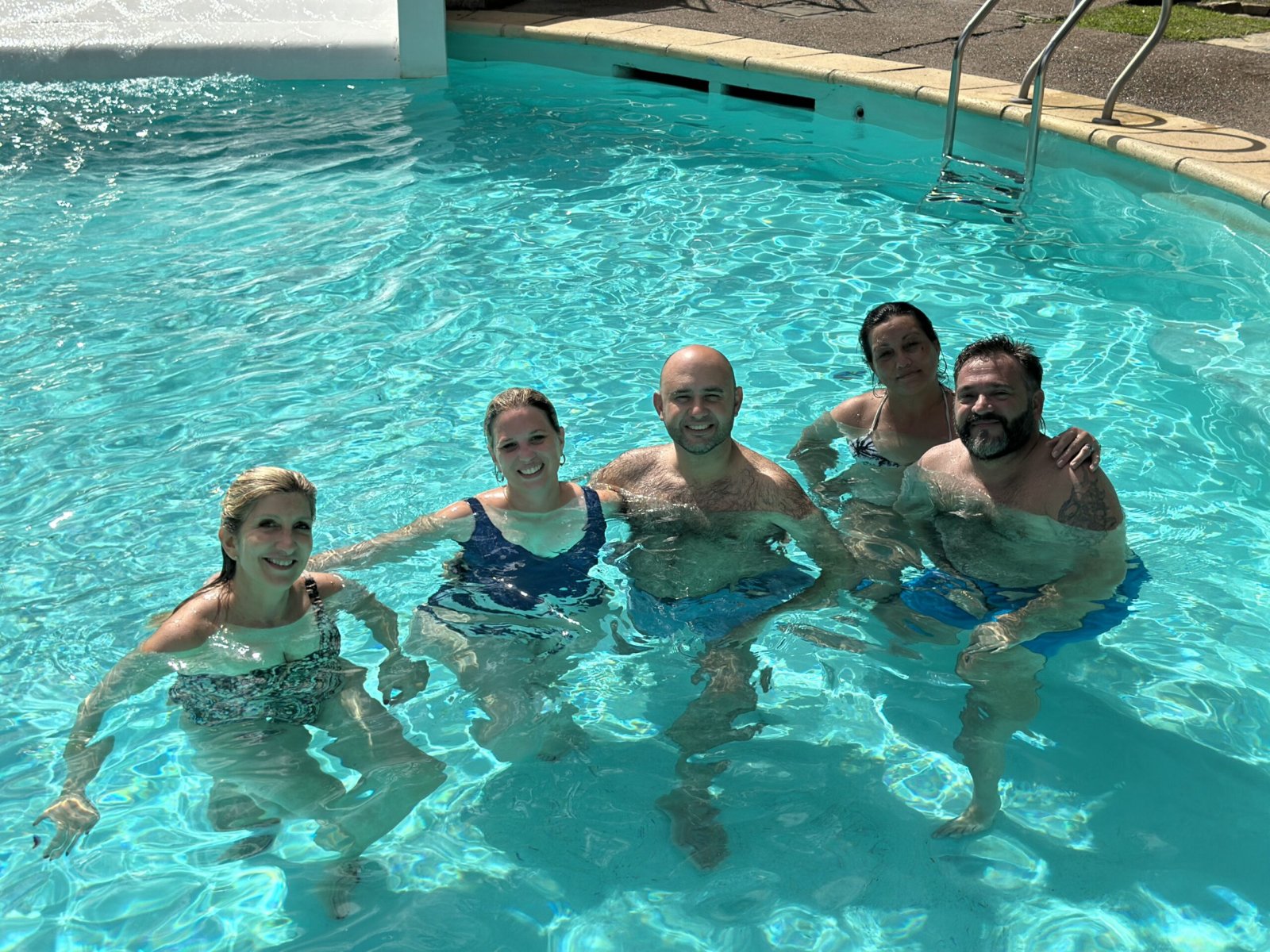 PERIODISTAS DE TODO ARGENTINA Y URUGUAY VISITARON TERMAS DE AYUÍ