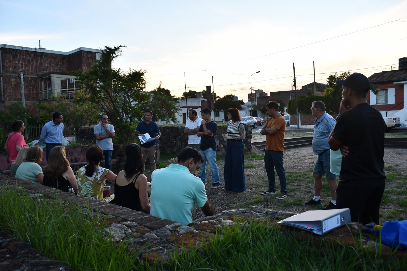 CON PARTICIPACIÓN DE LOS VECINOS, LA MUNICIPALIDAD PONDRÁ EN VALOR LA PLAZA ZORRAQUÍN