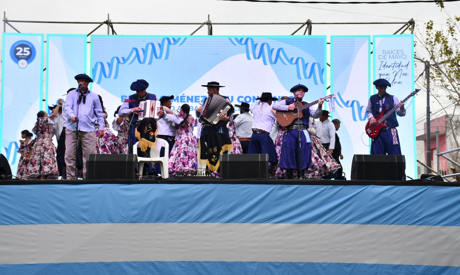 CON UN GRAN FESTIVAL PATRIO, CONCORDIA COMENZÓ A CELEBRAR EL 25 DE MAYO