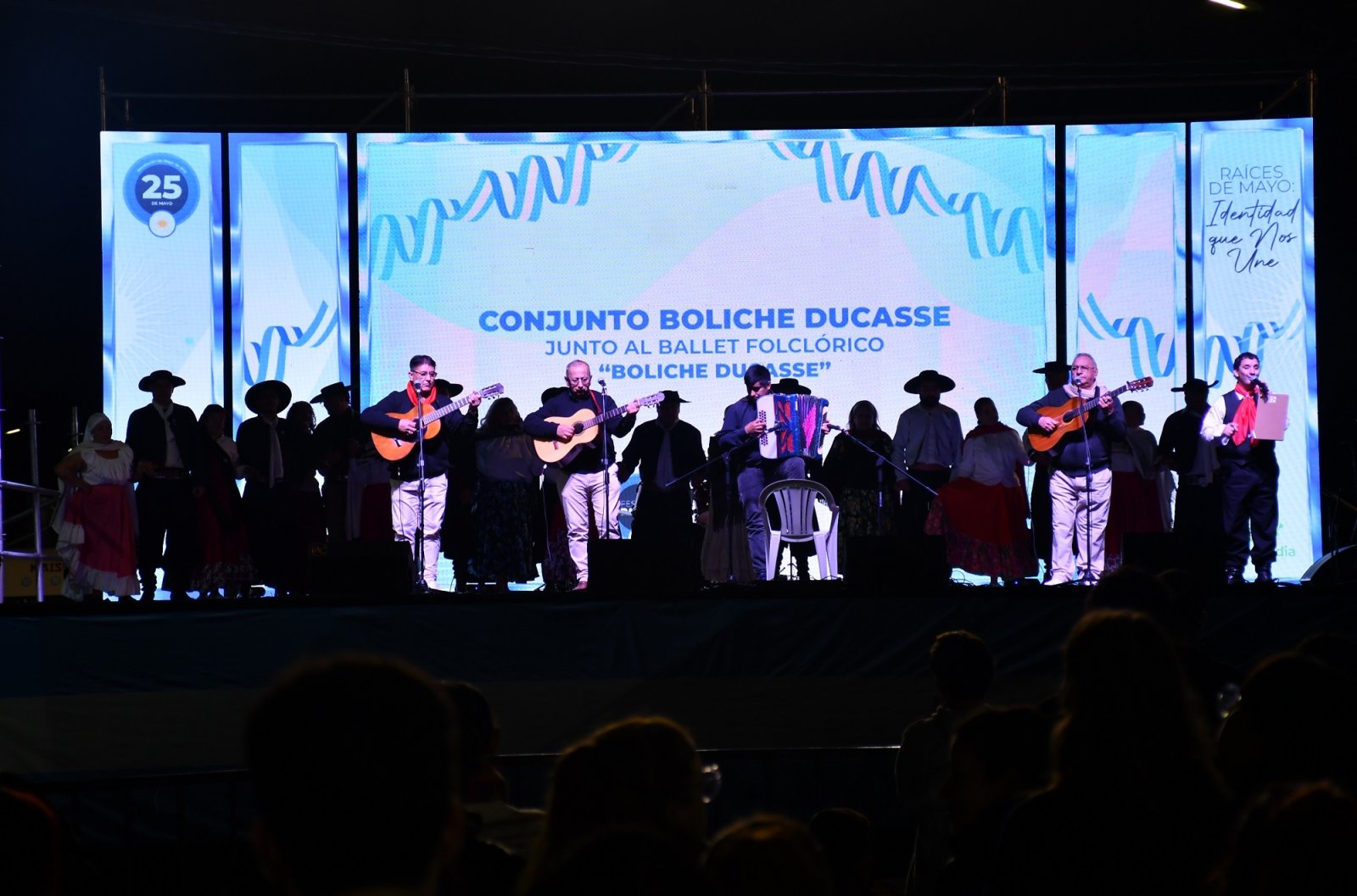 CON UN GRAN FESTIVAL PATRIO, CONCORDIA COMENZÓ A CELEBRAR EL 25 DE MAYO