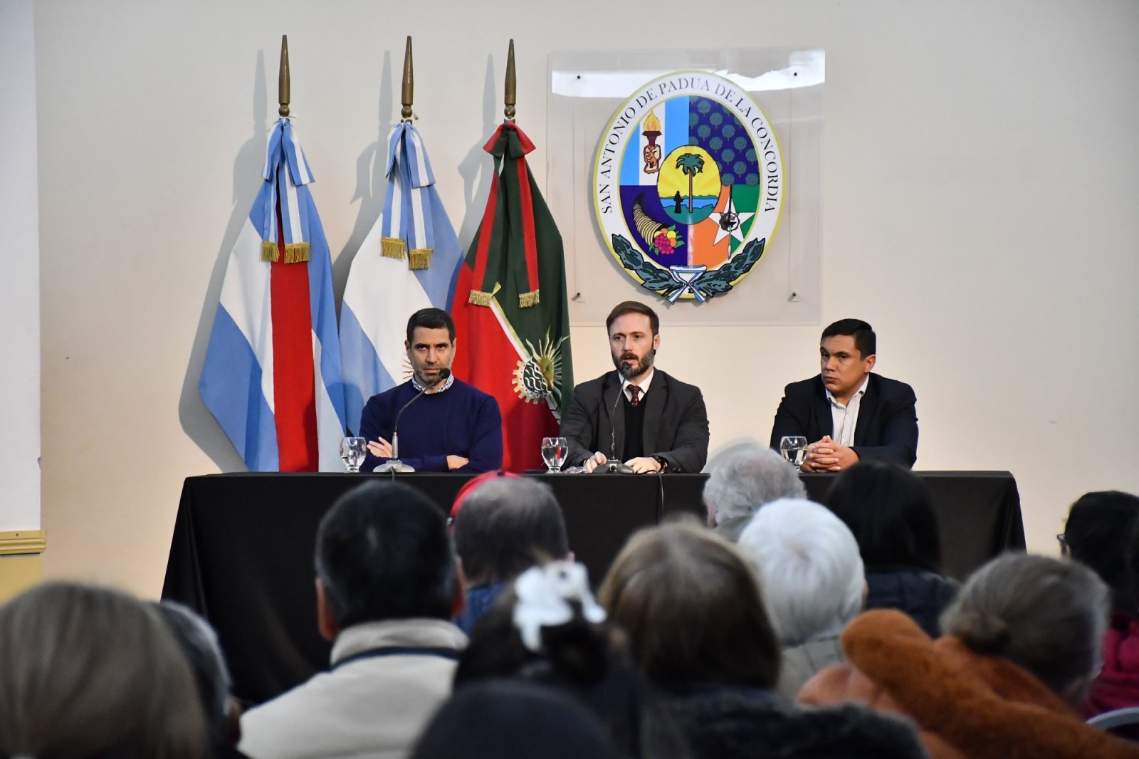 A TRAVÉS DEL PROGRAMA DE REGULARIZACIÓN DOMINIAL, 29 FAMILIAS RECIBIERON LAS ESCRITURAS DE SUS VIVIENDAS