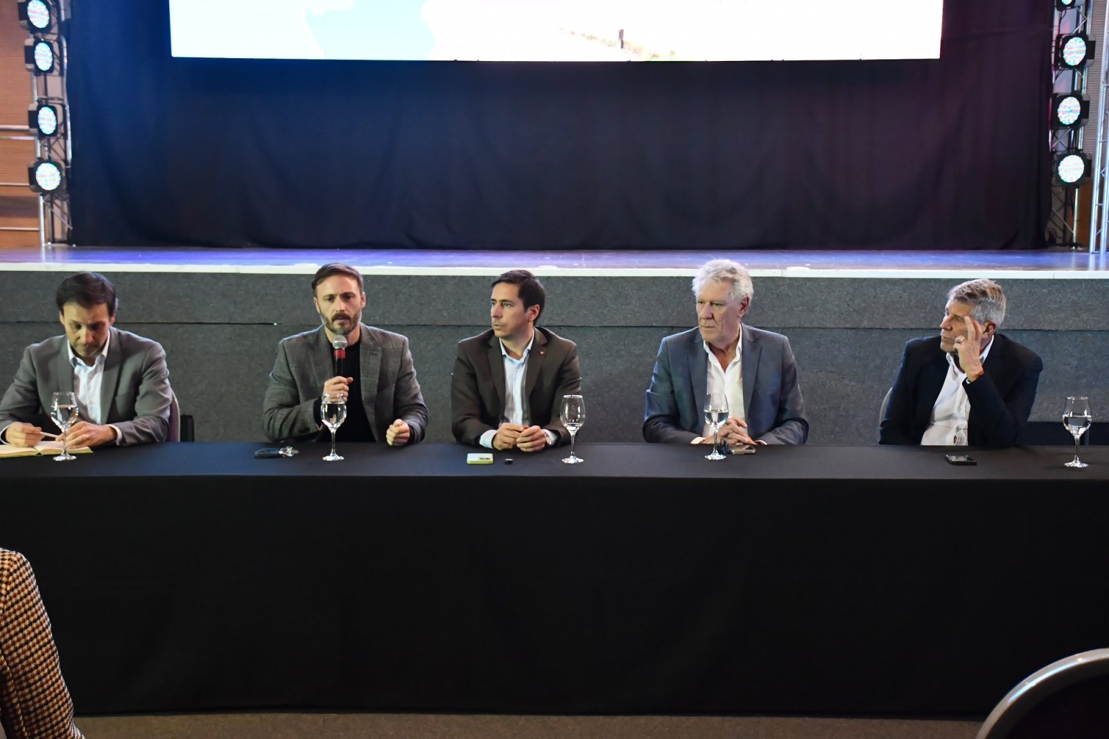 SE PRESENTARON LAS HERRAMIENTAS PARA PLANIFICAR EL DESARROLLO TURÍSTICO Y PRODUCTIVO DE LA REGIÓN DE SALT O GRANDE