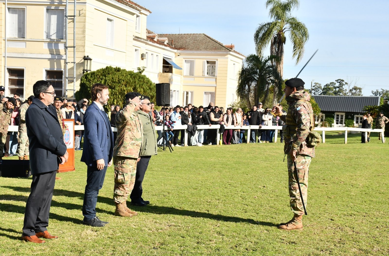 AZCUÉ: “LA BANDERA ES LA EXPRESIÓN DE UN DESTINO COMPARTIDO Y LA MEMORIA DE QUIENES LUCHARON POR LA LIB ERTAD”