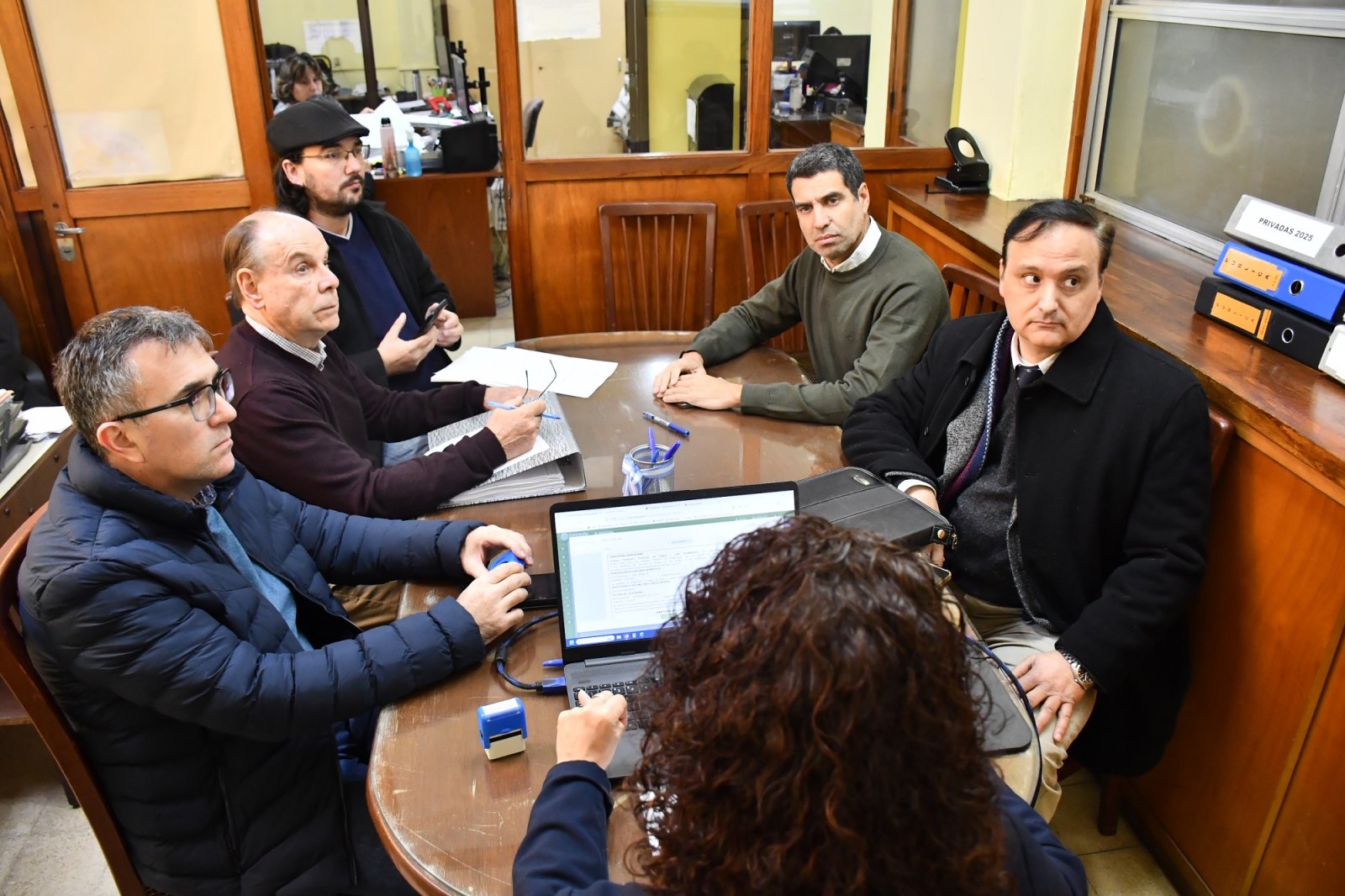 CON UN PRESUPUESTO SUPERIOR A LOS 2.600 MILLONES DE PESOS, SE PAVIMENTARÁN 34 CUADRAS DE LA ZONA NORESTE D E LA CIUDAD