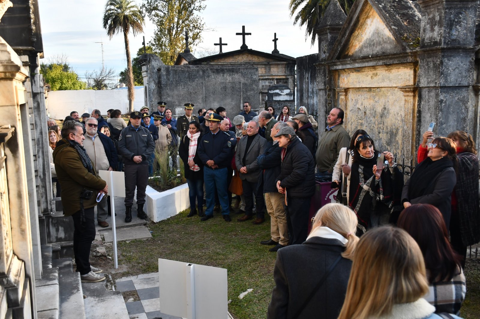 CONCORDIA PUSO EN VALOR EL CEMENTERIO “DE LOS FUNDADORES” Y SE INAUGURÓ EL MUSEO A CIELO ABIERTO