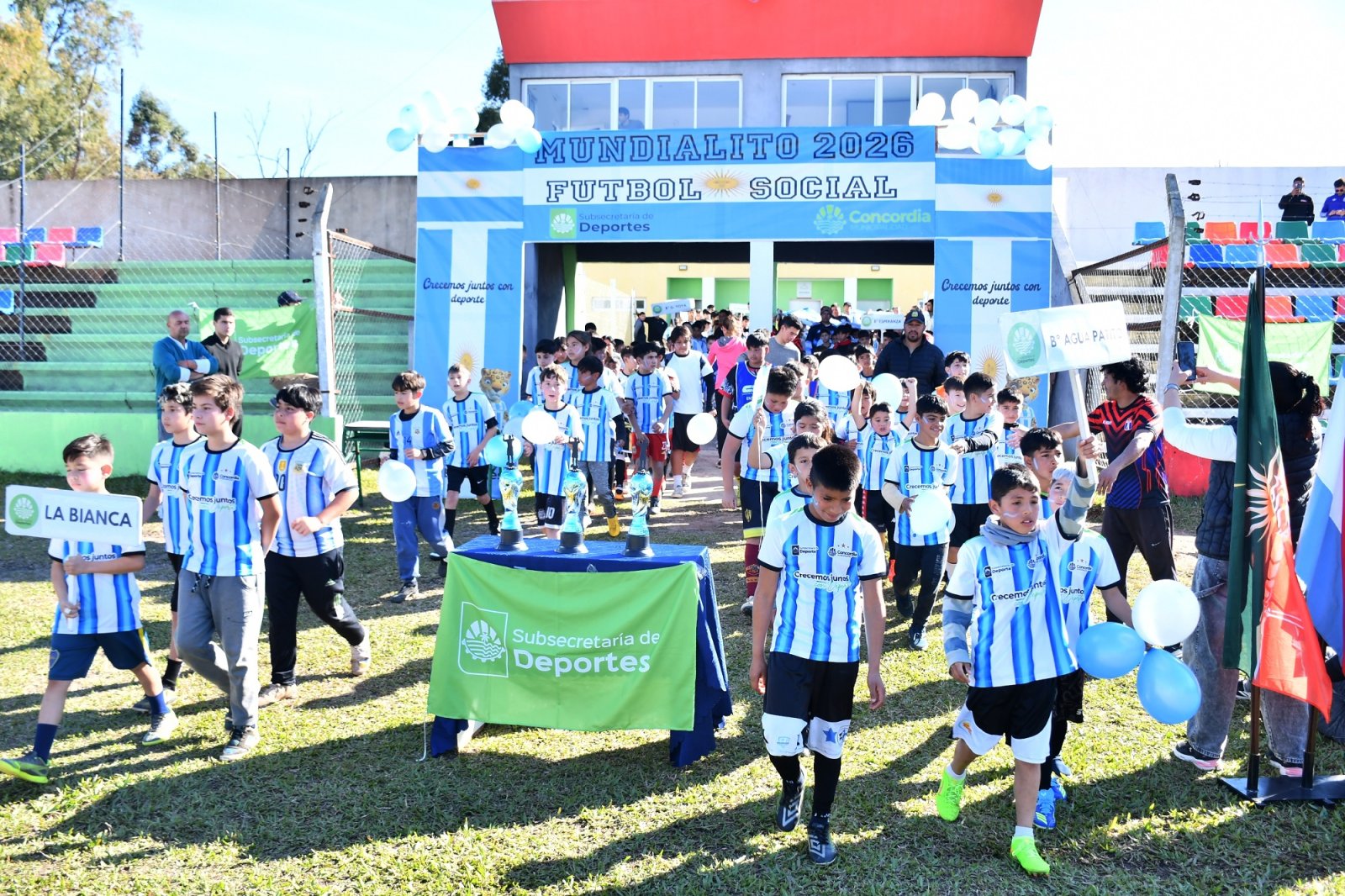 CON LA PARTICIPACIÓN DE 500 NIÑOS COMENZÓ EL “MUNDIALITO DE FÚTBOL SOCIAL 2026”