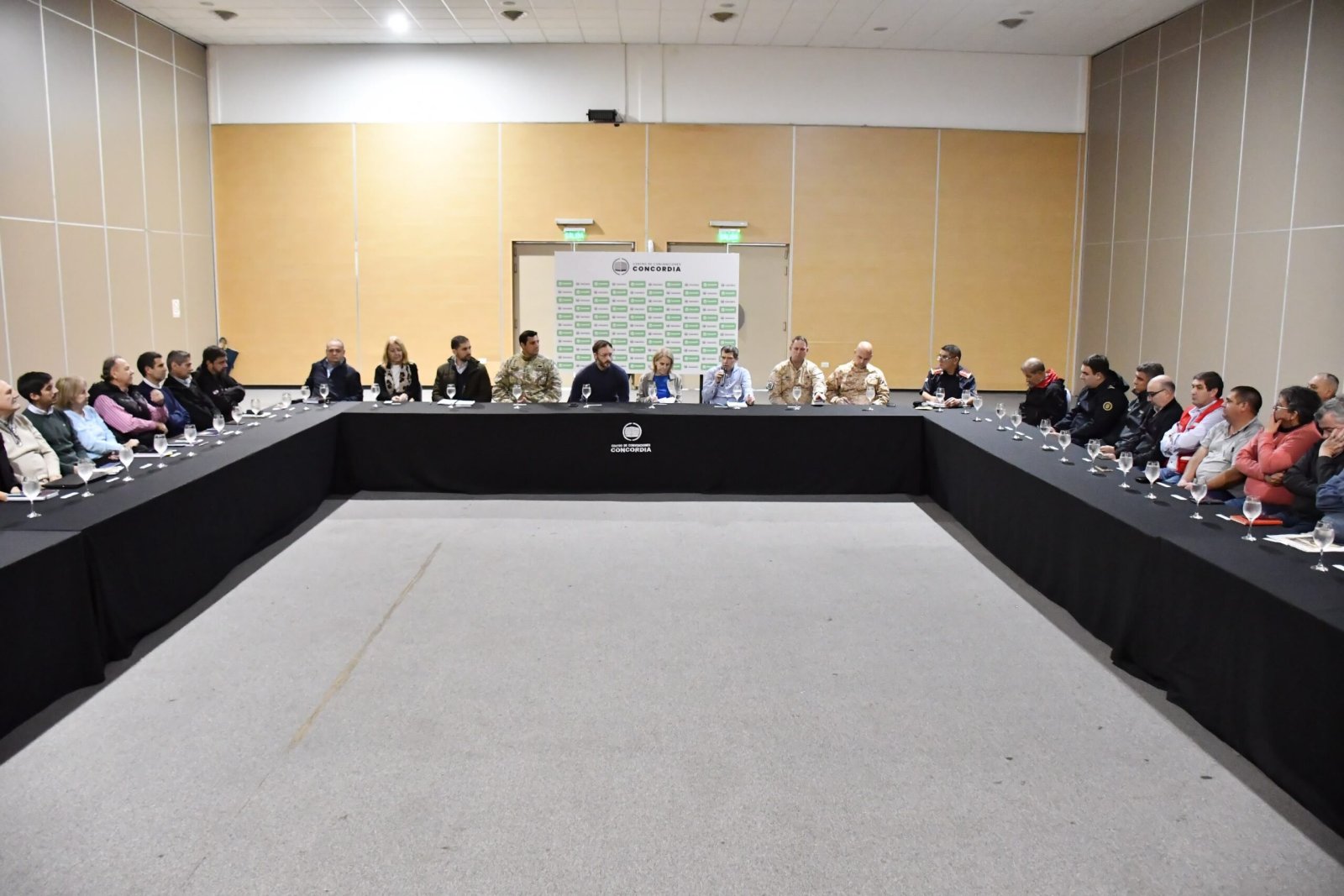 EL COE EVALÚA POSIBLES ESCENARIOS Y ACUERDA MEDIDAS PARA FORTALECER LA ORGANIZACIÓN Y CAPACIDAD OPERATIVA  ANTE LA LLEGADA DE “EL NIÑO”