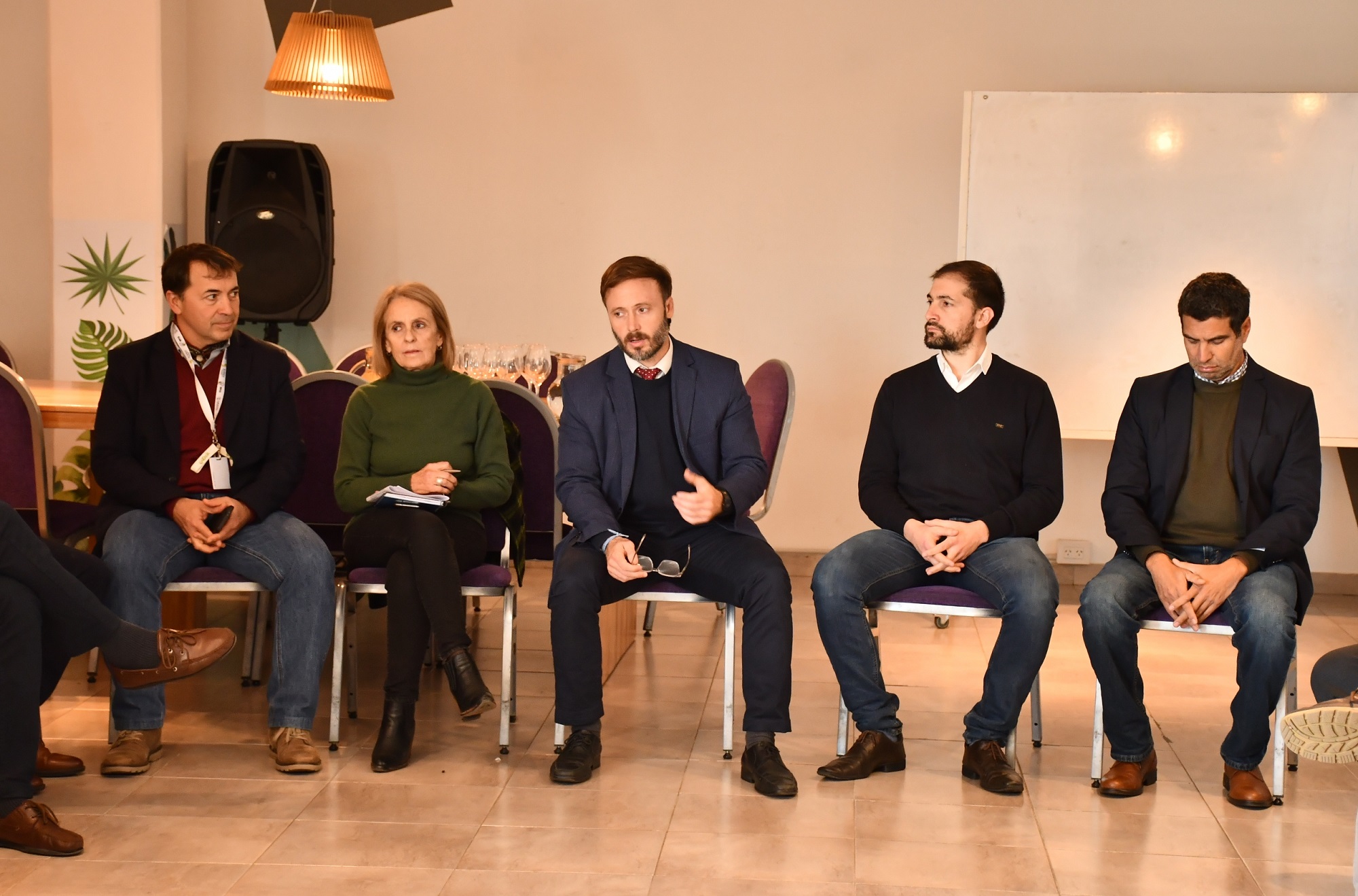 AZCUÉ ACORDÓ CON LAS INSTITUCIONES UNA AGENDA PARA FACILITAR INVERSIONES Y FORTALECER LA ACTIVIDAD ECONÓ MICA
